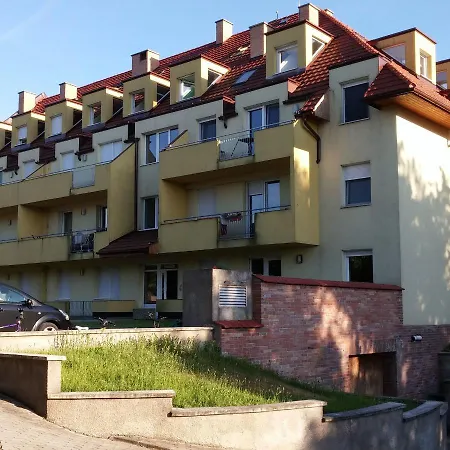 Velencei To Apartmanhaz Velence